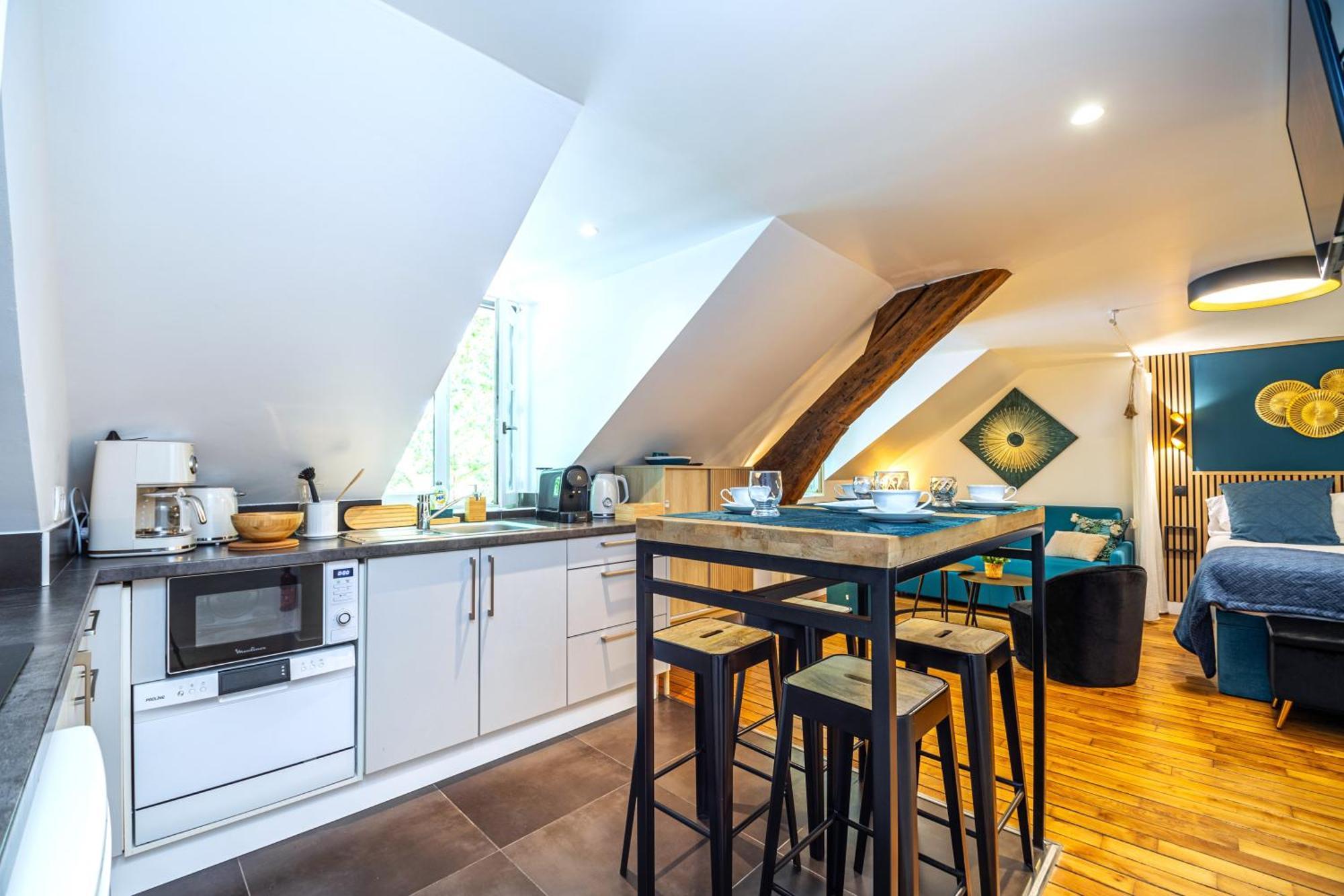 Appartement La Taniere Du Roi - - A 10 Min Du Chateau Et De La Gare *